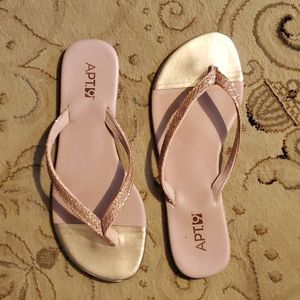 Apt 9 flip flops